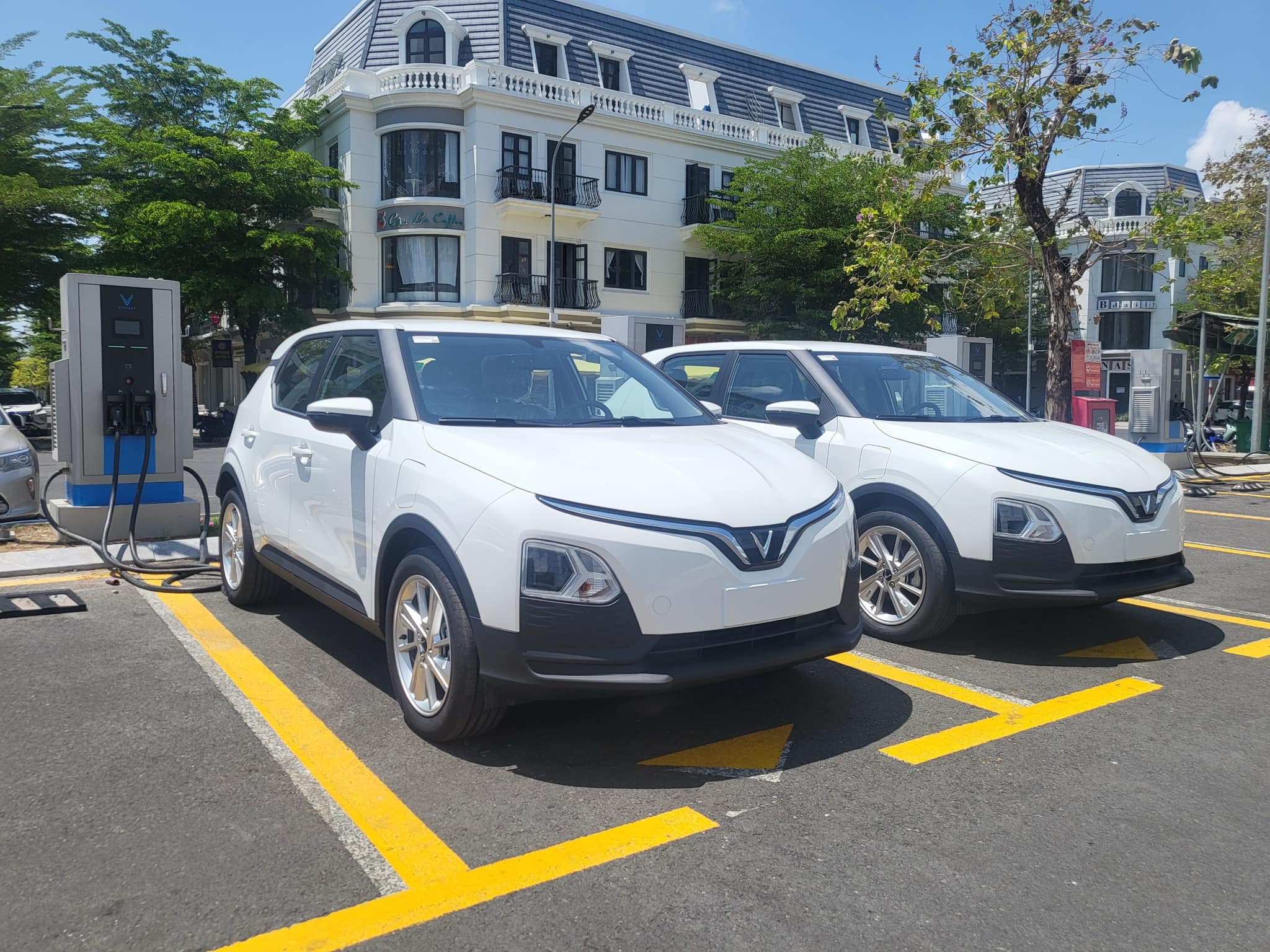 khu vực bãi xe tại VinFast Bạc Liêu