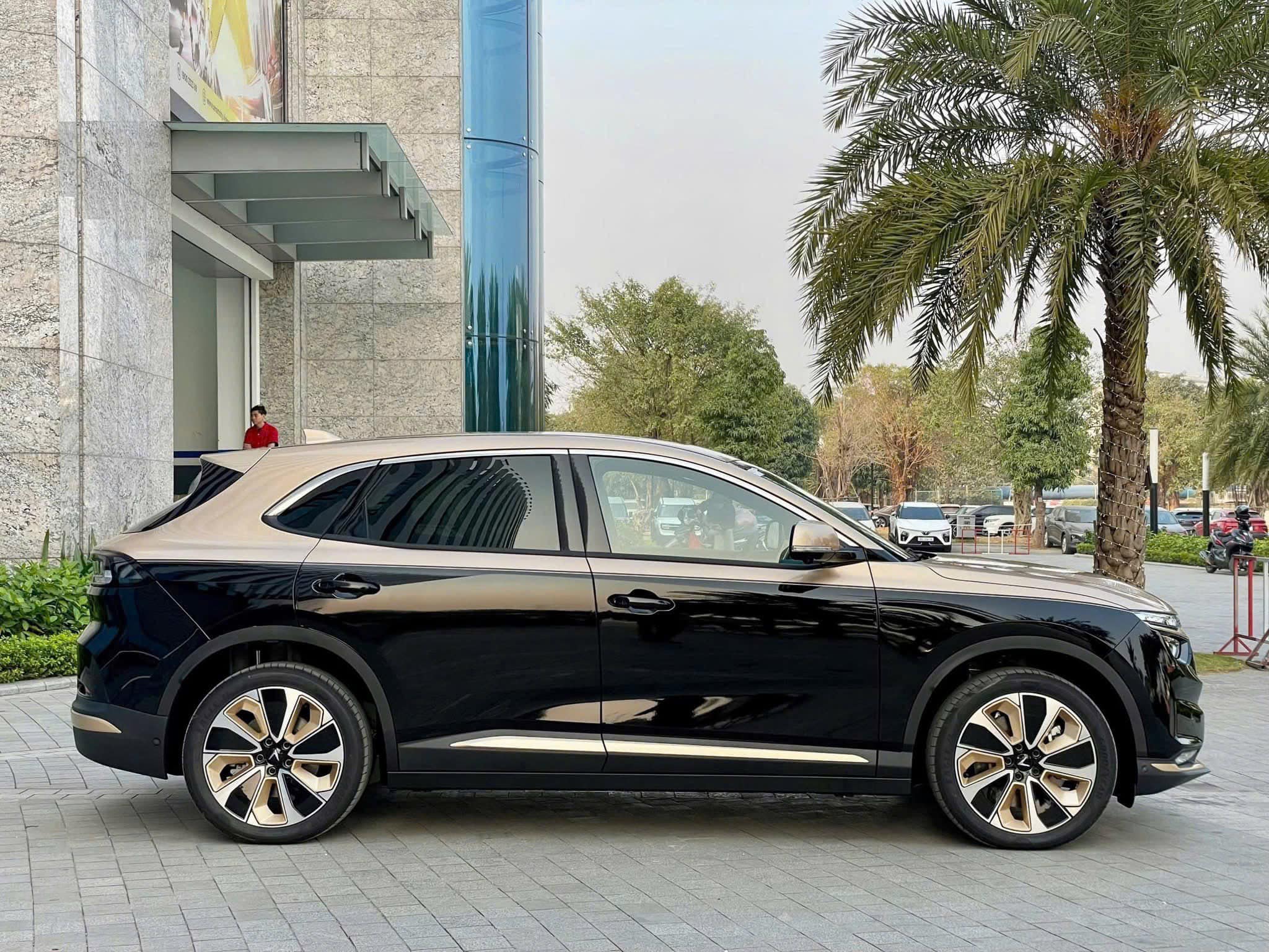 Khu vực giao xe tại VinFast Minh Đạo Royal City