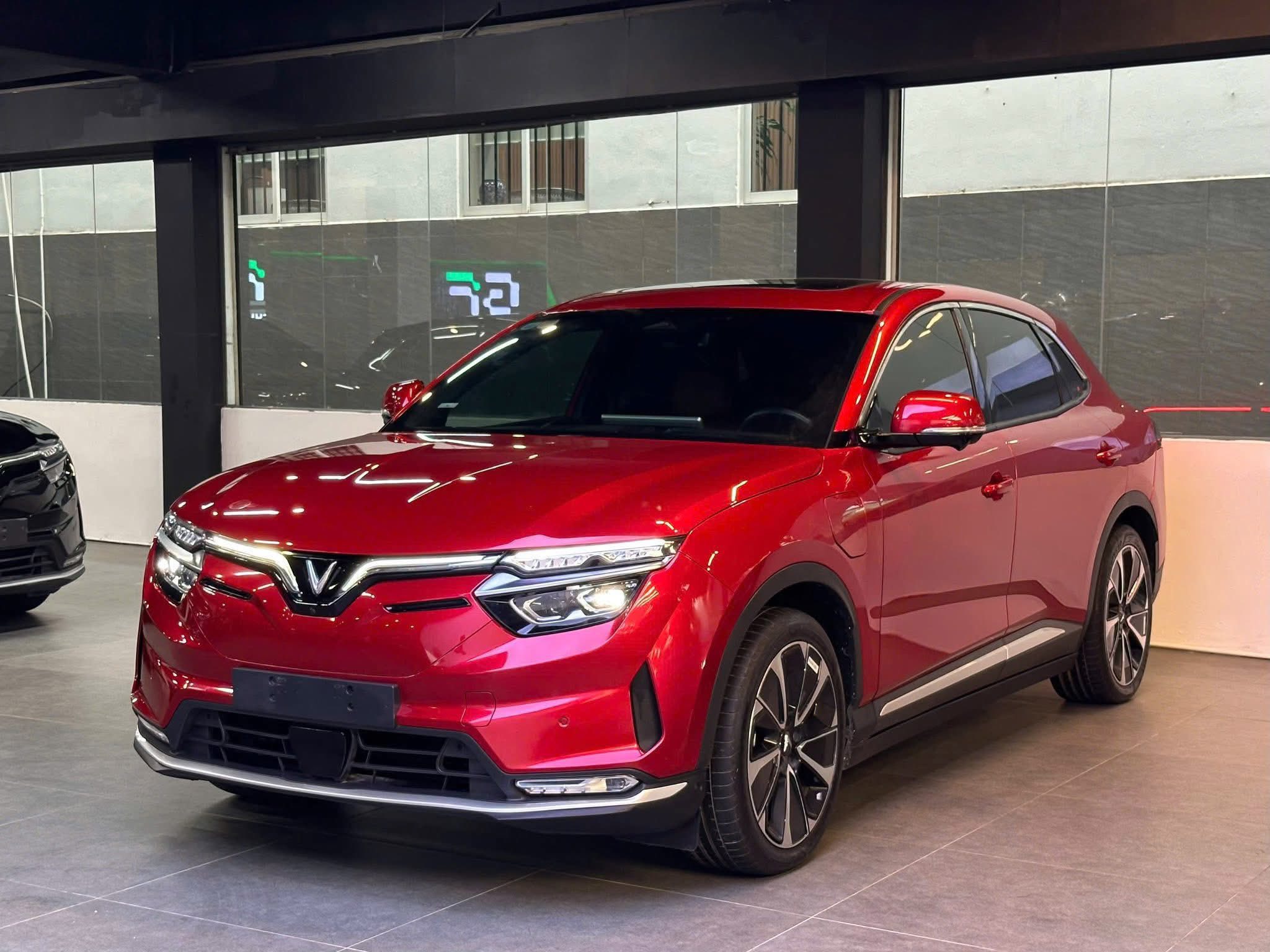 xe trưng bày tại VinFast Minh Đạo Hà Huy Giáp 