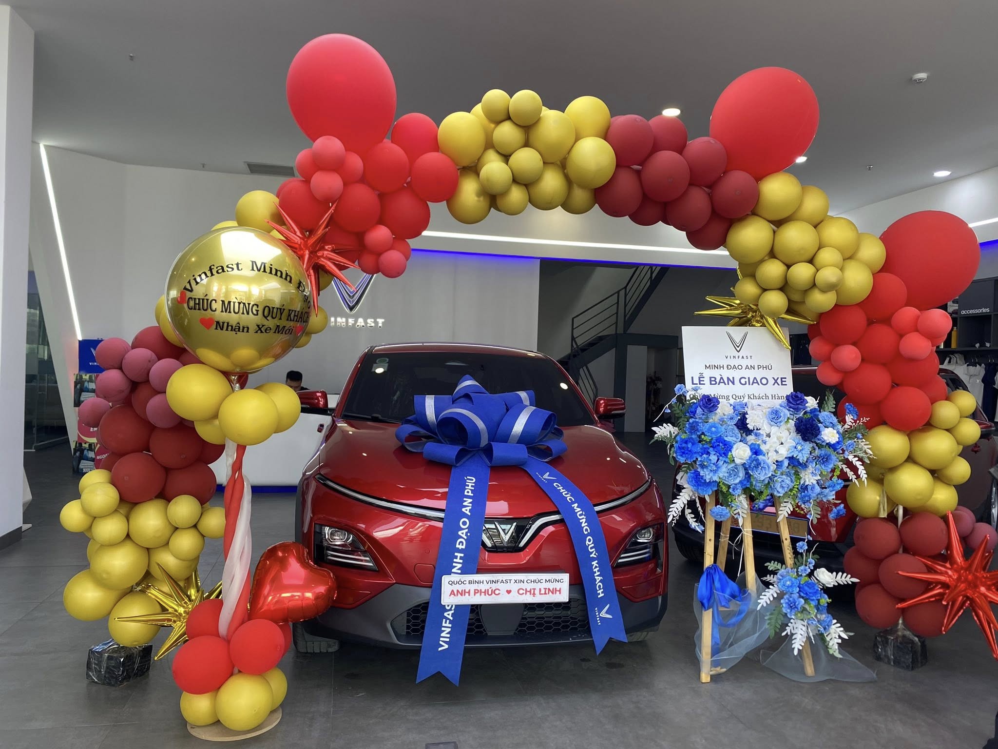 khu vực bàn giao xe tại VinFast Minh Đạo Hà Huy Giáp 
