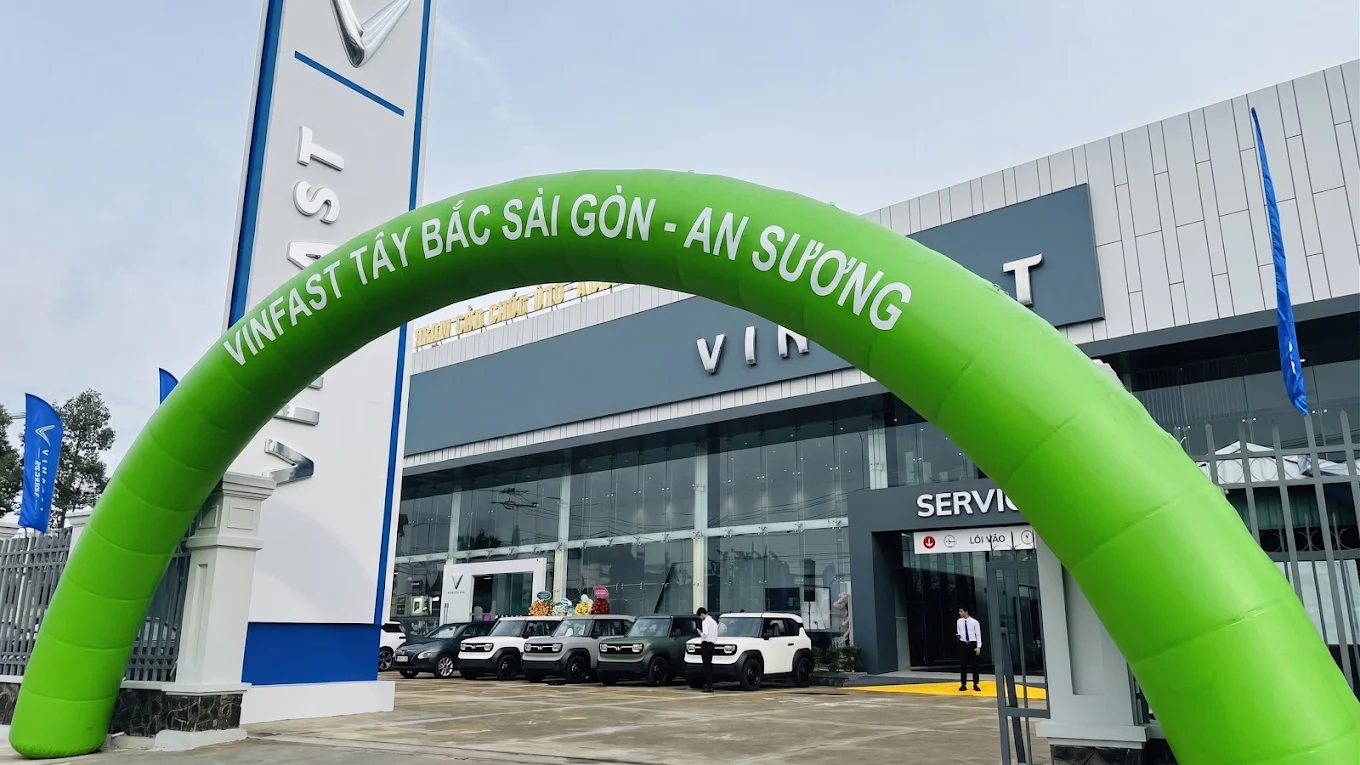 VinFast An Sương Trung Mỹ Tây - 1